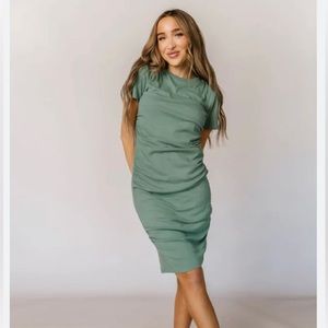 Ampersand Avenue Better Than Basics short sleeve dress, sweet basil, size small